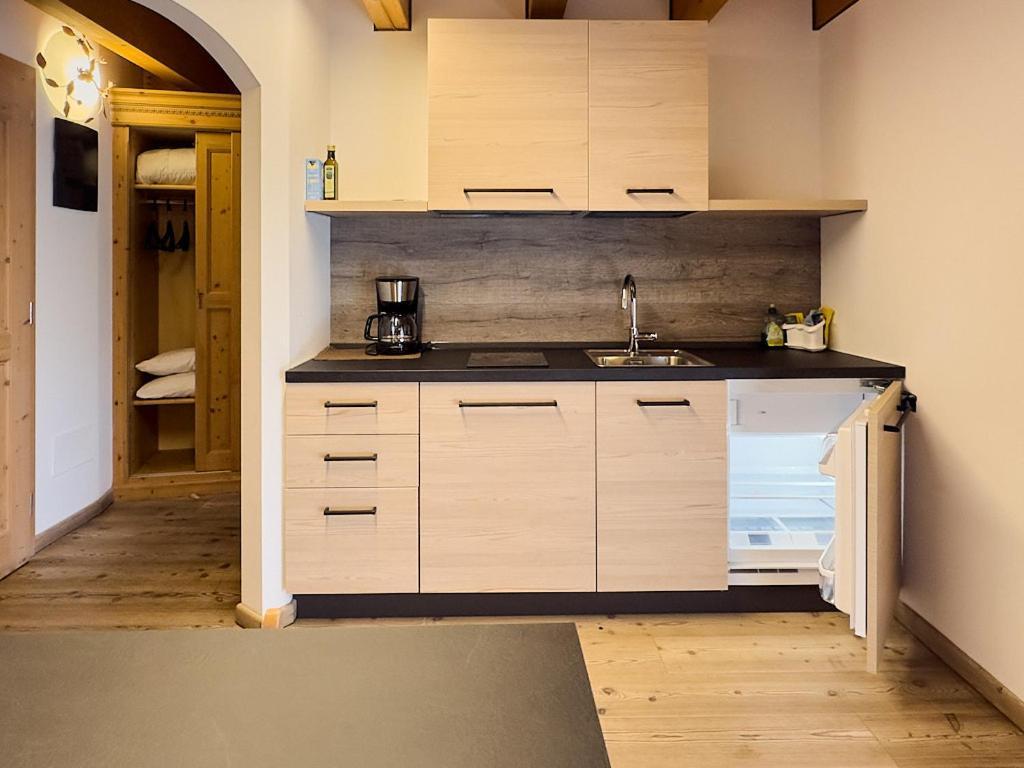 Residence Garni Il Giglio Commezzadura Bagian luar foto